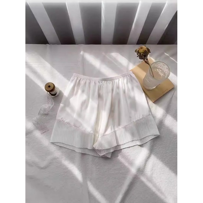 Pants anti-glare female summer can be worn outside the thin section of breathable loose ice silk bottoms shorts ruffled lace does not roll edge