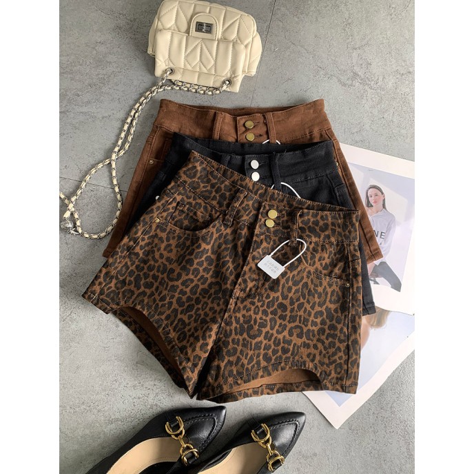 Double-button fashionable fashionable leopard print spicy girl denim shorts female fall new Slim stretch versatile hot pants Double-button fashionable fashionable leopard print spicy girl denim shorts female fall new Slim stretch versatile hot pants