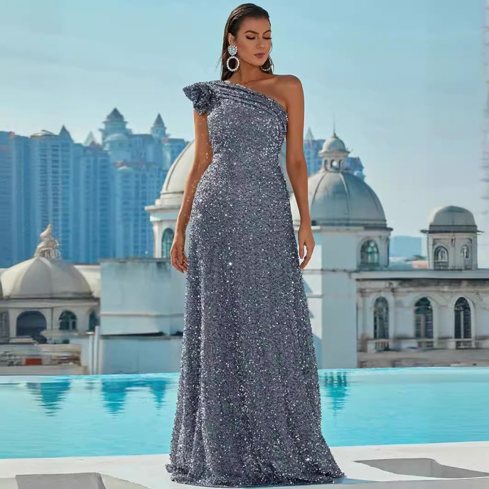 2025 New Sequins Slant Shoulder Backless Sleeveless Long Prom Sequins Silver Swing Dresses Evening Gowns 2025 New Sequins Slant Shoulder Backless Sleeveless Long Prom Sequins Silver Swing Dresses Evening Gowns