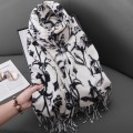 Autumn and winter imitation cashmere tassel floral scarf ladies fashion temperament shawl senior sense of female scarf wholesale Autumn and winter imitation cashmere tassel floral scarf ladies fashion temperament shawl senior sense of female scarf wholesale