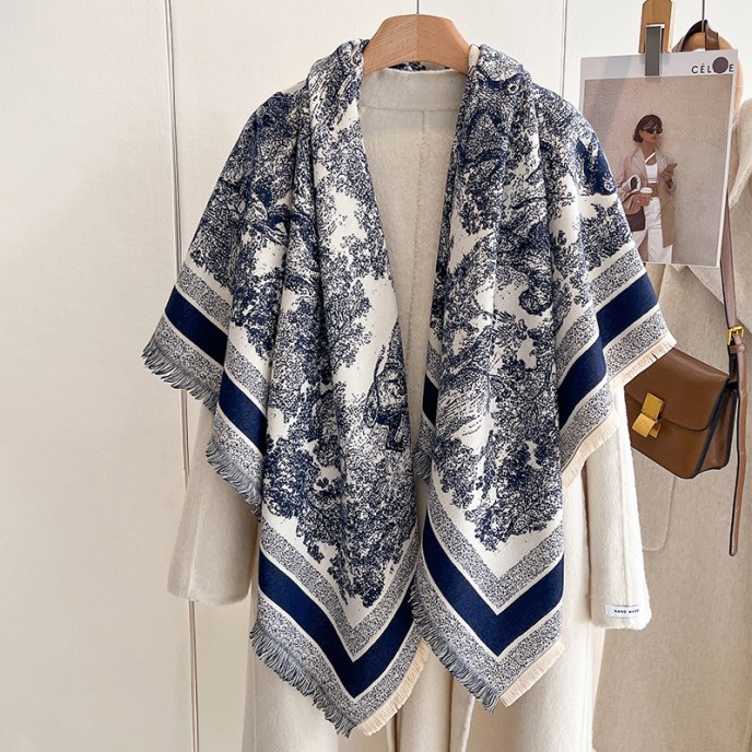 Autumn and winter new temperament high-end animal vacation wind warm scarf fashionable versatile large square scarf shawl Autumn and winter new temperament high-end animal vacation wind warm scarf fashionable versatile large square scarf shawl