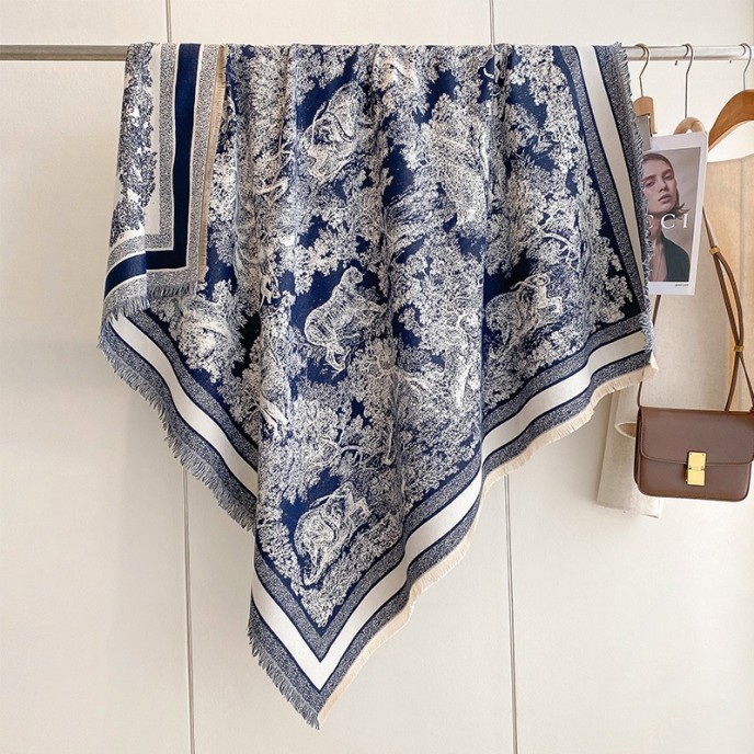 Autumn and winter new temperament high-end animal vacation wind warm scarf fashionable versatile large square scarf shawl Autumn and winter new temperament high-end animal vacation wind warm scarf fashionable versatile large square scarf shawl