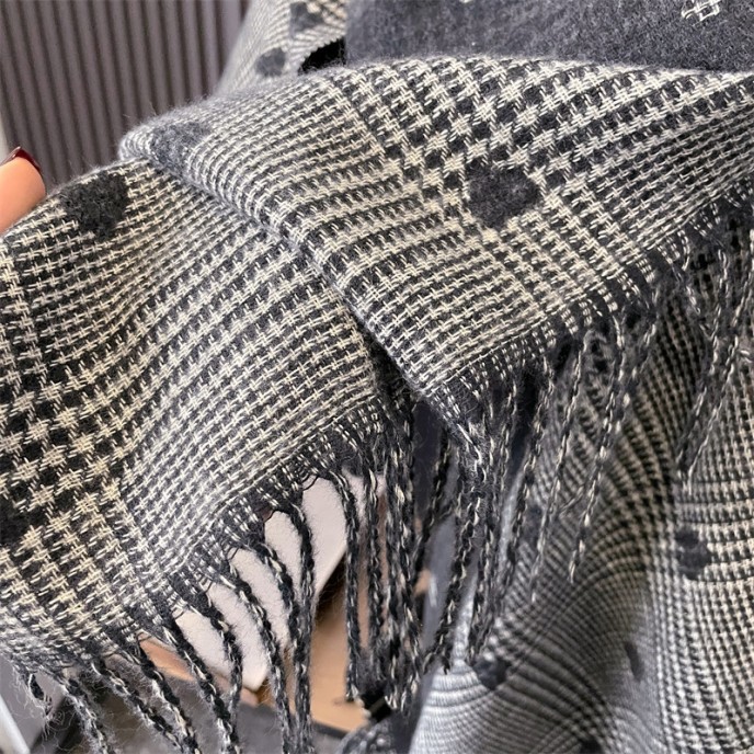 2025 fall and winter new love bird's nest scarf fashion wild thickened warm two-sided shawl 2025 fall and winter new love bird's nest scarf fashion wild thickened warm two-sided shawl