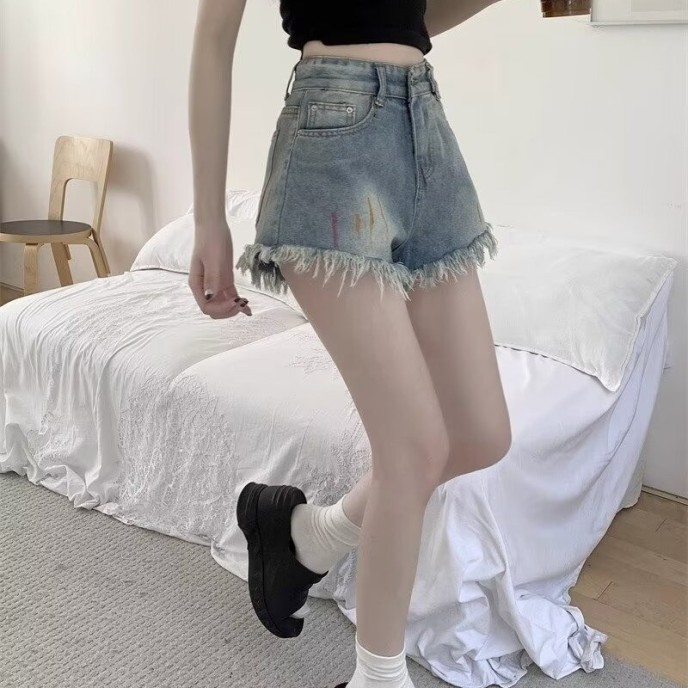 Raw edge denim shorts female summer thin gradient design sense hundred pants American high street casual shorts