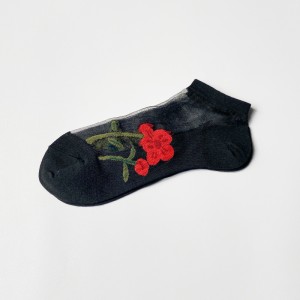 Ladies short tube crystal stockings spring and summer thin embroidered glass stockings non-slip socks