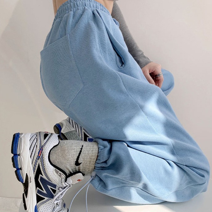 Loose sweatpants women's casual girdle pants autumn and winter gray high-waisted straight underpants Loose sweatpants women's casual girdle pants autumn and winter gray high-waisted straight underpants