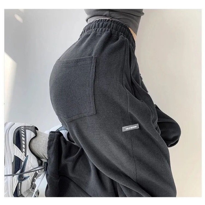 Loose sweatpants women's casual girdle pants autumn and winter gray high-waisted straight underpants Loose sweatpants women's casual girdle pants autumn and winter gray high-waisted straight underpants