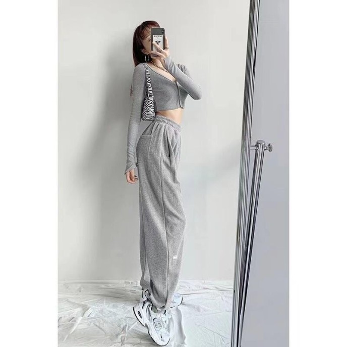 Loose sweatpants women's casual girdle pants autumn and winter gray high-waisted straight underpants Loose sweatpants women's casual girdle pants autumn and winter gray high-waisted straight underpants