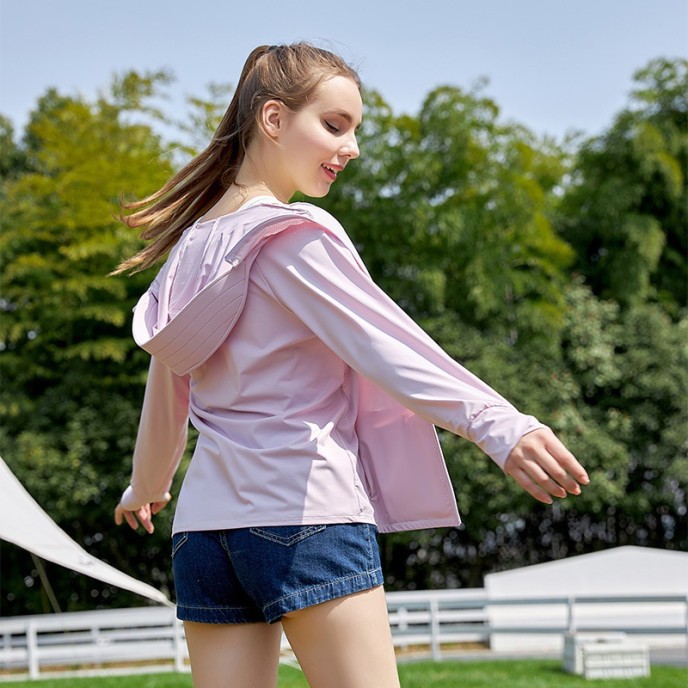 Ultraviolet nylon ice silk sunscreen jacket female 2025 spring new outdoor leisure sunwear female sunscreen skin Ultraviolet nylon ice silk sunscreen jacket female 2025 spring new outdoor leisure sunwear female sunscreen skin