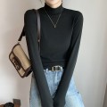 New round neck, fall and winter half-high neck German fleece bottoming shirt female internal padded thickened black and white in the collar warm clothes New round neck, fall and winter half-high neck German fleece bottoming shirt female internal padded thickened black and white in the collar warm clothes